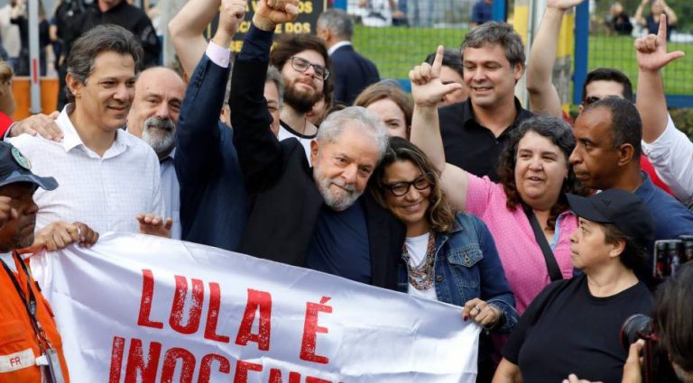 latinoamerica-celebra-libertad-lula as Smart Object-3