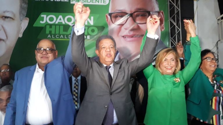 leonel-levanta-la-manos-de-joaquin-hilario-y-cesarina-mejia-asde-lfp
