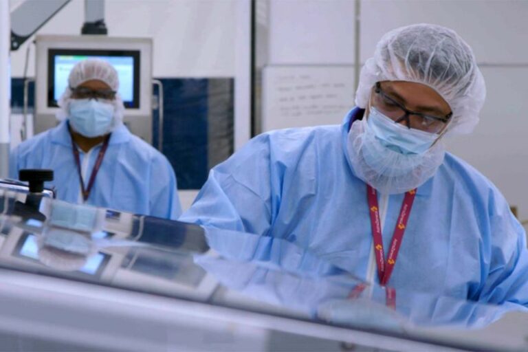 Investigacion-vacuna-covid-astrazeneca-AZ-y-Oxford-2-800x533