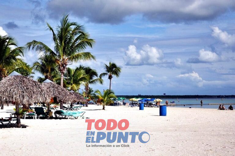 playa-boca-chica-municipio-de-la-provincia-santo-domingo-todo-república-dominicana-2