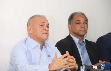 PERIODISTAS Y COMUCADORES SERÁN BENEFICIADOS CON EL PLAN NACIONAL FAMILIA FÉLIZ.
