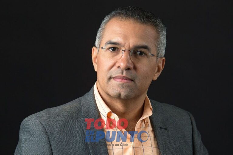 Locutor Néstor Estévez