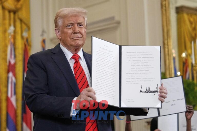 AP EXPLICA-TRUMP-DEPARTAMENTO DE EDUCACIÓN
