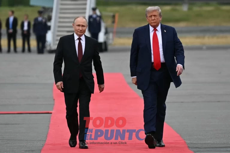 AFP__20250815__69N822G__v1__HighRes__UsUkraineRussiaConflictSummitTrumpPutin-scaled