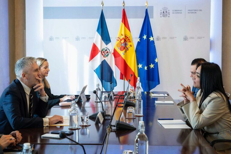 MINISTRA EN ESPAÑA 2