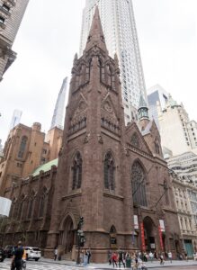 Iglesia previsteriana en nueva York. (La iglesia, fundada en 1808 como la Iglesia Presbiteriana de Cedar Street, ha estado en este sitio desde 1875).