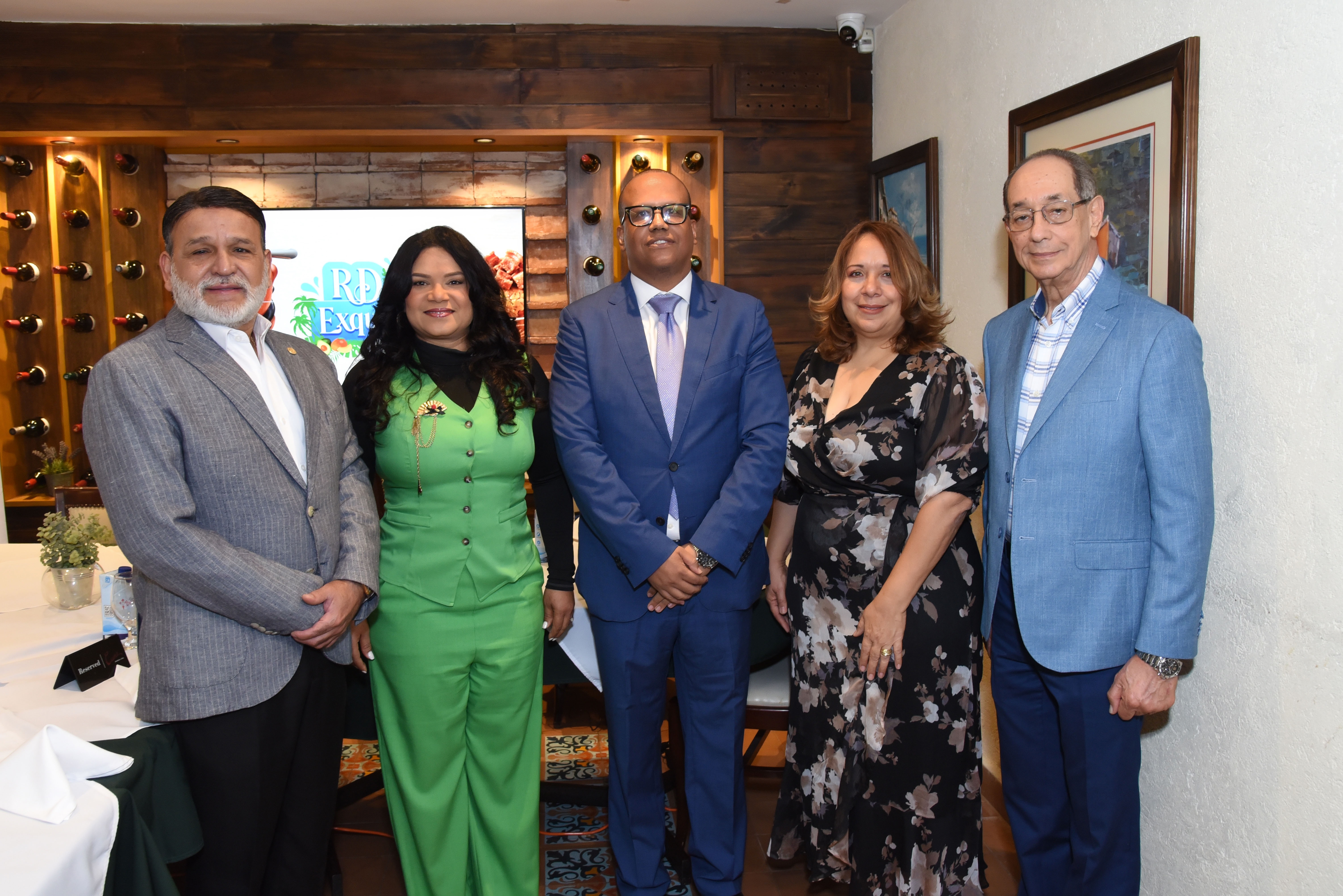0Foto Principal- Iván García, Sarah Hernández, Frank Segura, Solangel Velázquez y Luis Felipe Aquino
