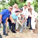 Alcaldía de Cotuí inicia trabajos en Sabana del Medio y Los Agrónomos 02